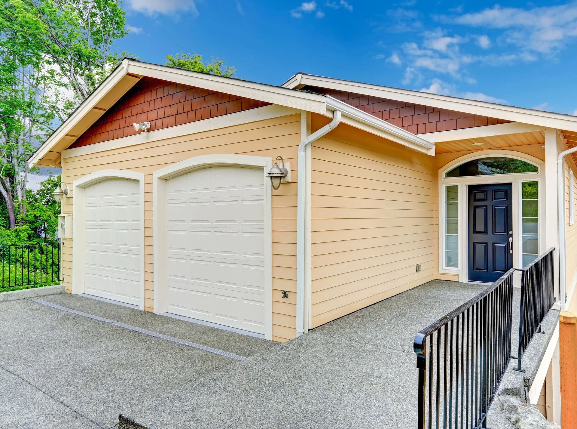 What to Look for in a New Garage Door